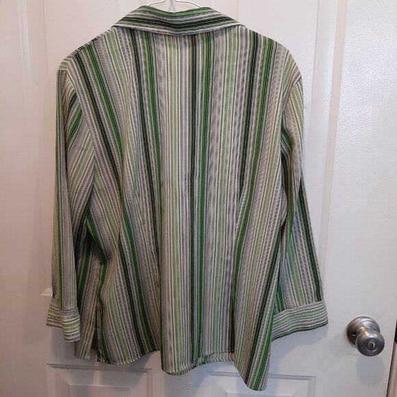 Button-down Blouse; 3/4 Sleeve; EUC; Green Stripe; Notations; Size XL - Picture 2 of 5